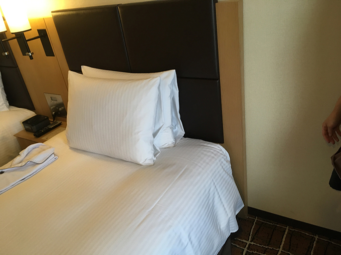 ベットメイキング手順07